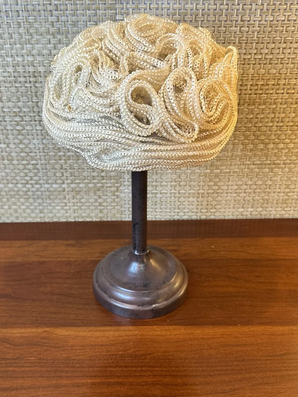 🌟HP🌟VTG 1950s Cream Celluloid Mesh Pearl-Look Wedding Toque Hat ChapeauxOriginal - Picture 6 of 12